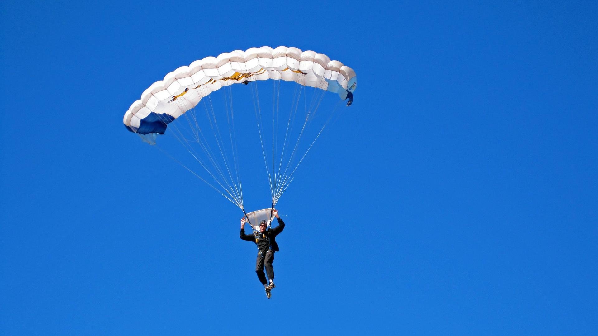 Scout意外战胜SKT，重返赛场引爆全场！气势如虹延续